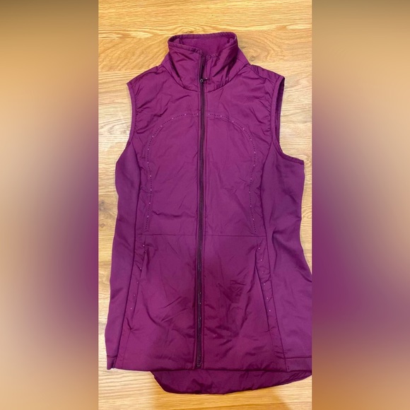 Lululemon Run for Cold Vest - Picture 4 of 5